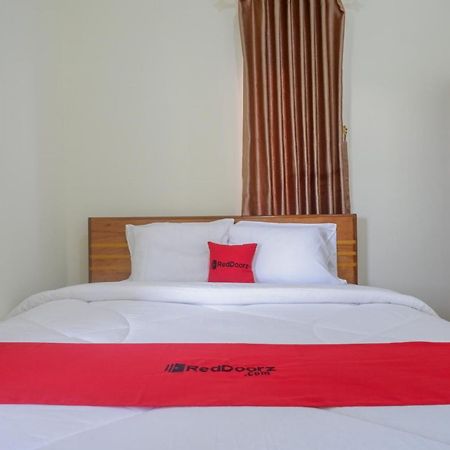 Reddoorz Near Rita Supermall Purwokerto 2 Exterior photo