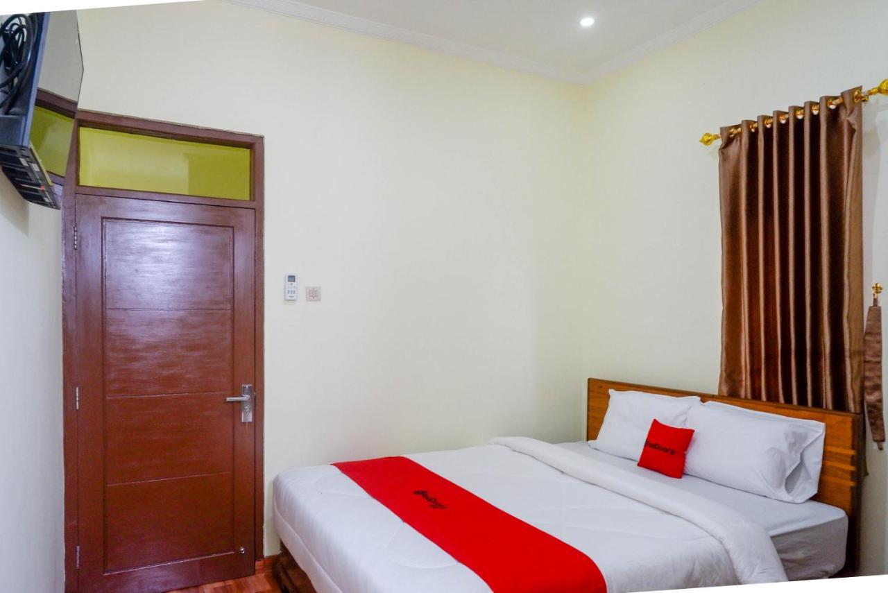 Reddoorz Near Rita Supermall Purwokerto 2 Exterior photo