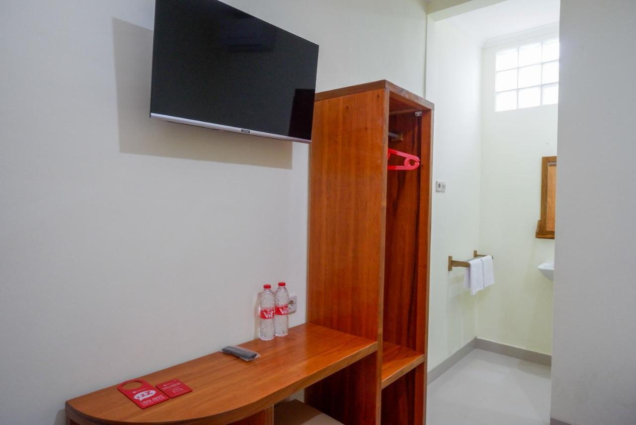 Reddoorz Near Rita Supermall Purwokerto 2 Exterior photo