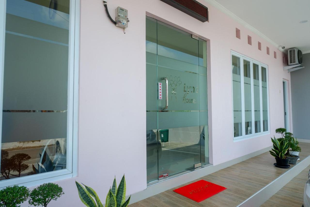 Reddoorz Near Rita Supermall Purwokerto 2 Exterior photo